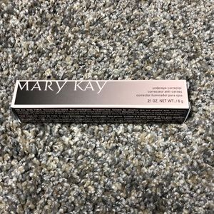 Mary Lay Undereye Corrector
